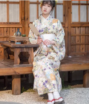 Japonų kimono chalatas Mėtos žalumo mažų gėlių retro mergina suknelė